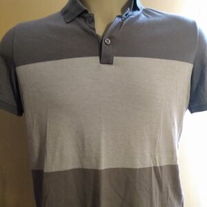 Banana Republic grey collared short sleeve polo shirt for men - medium